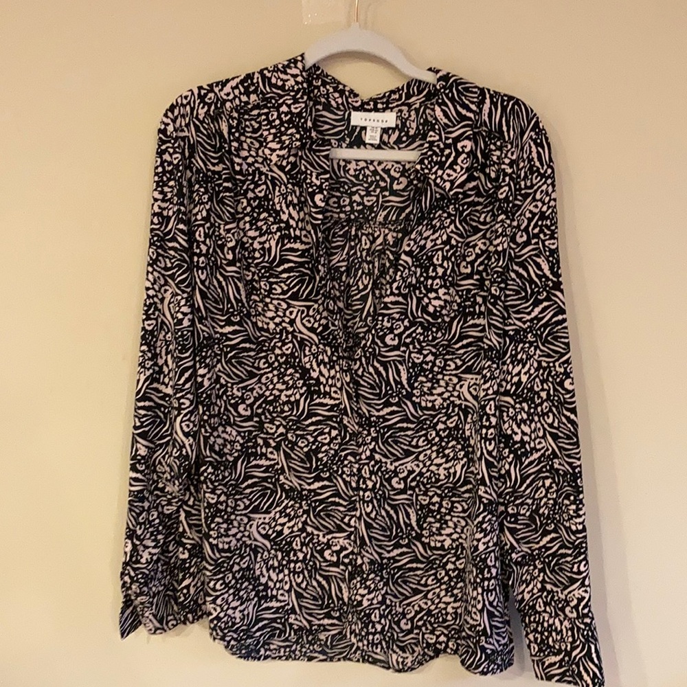 Black and pale pink patterned button down blouse. Fabric covered buttons too.